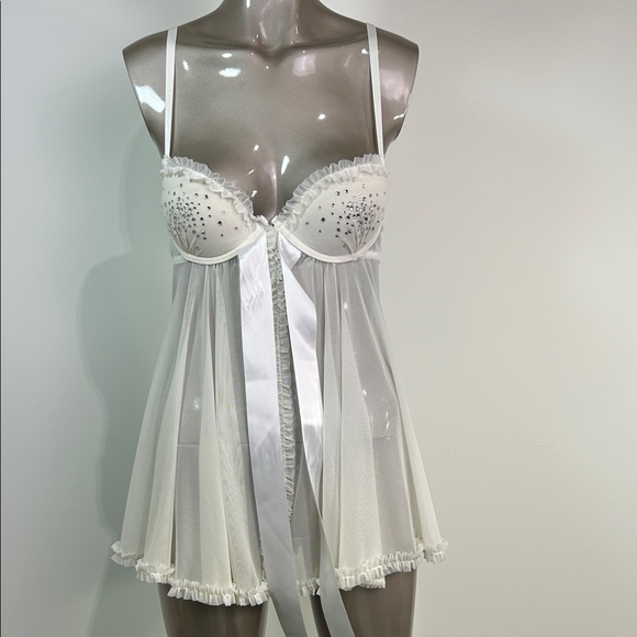 2012 Victoria´s Secret Sexy Little Things Lingerie